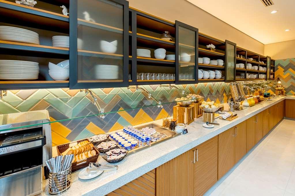 Hyatt Place Macaé Restaurant photo